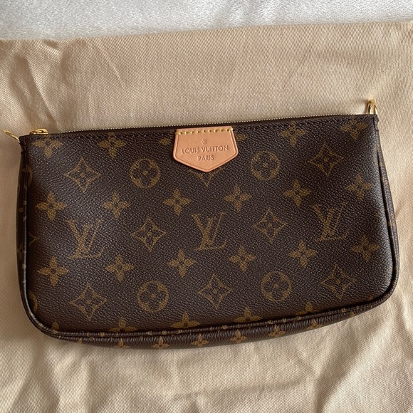 Louis Vuitton LARGE POCHETTE ACCESOIRES w/ 16mm Adjustable MONOGRAM STRAP - Picture 4 of 16